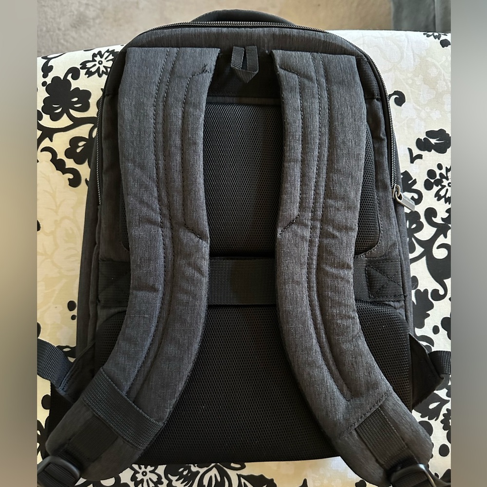 Samsonite Gray Backpack - Picture 3 of 4